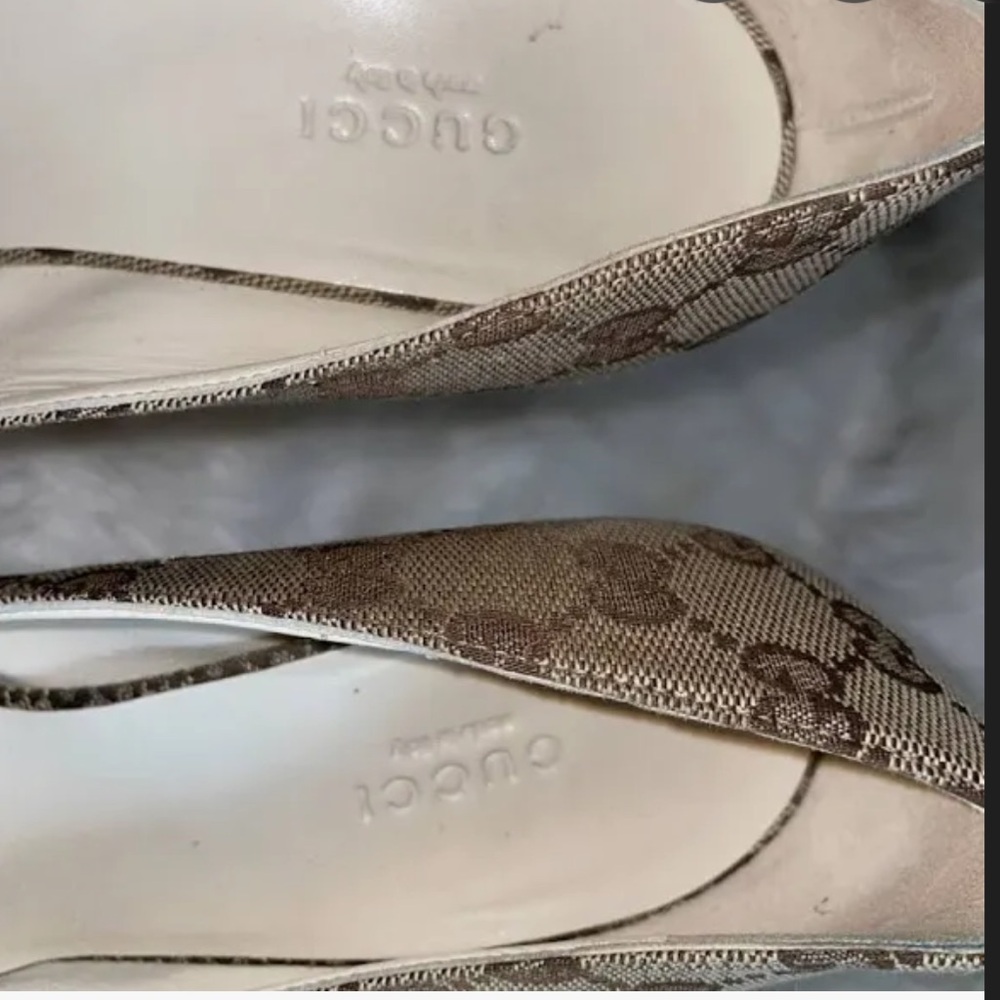 Gucci Authentic Horsebit Women's Tan Monogram Peep Toe Heels 35 1/2 - Picture 7 of 7